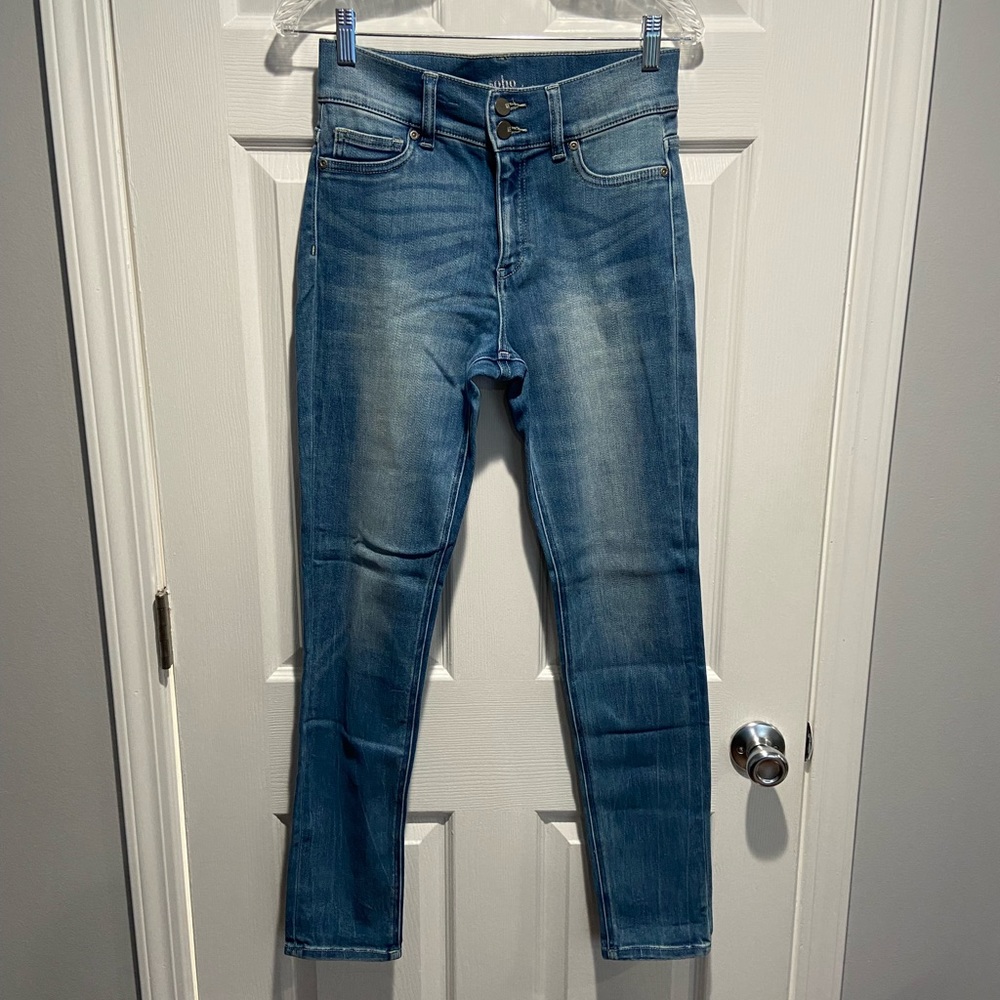 New York & Company Light Wash High Waisted Jegging Size 8